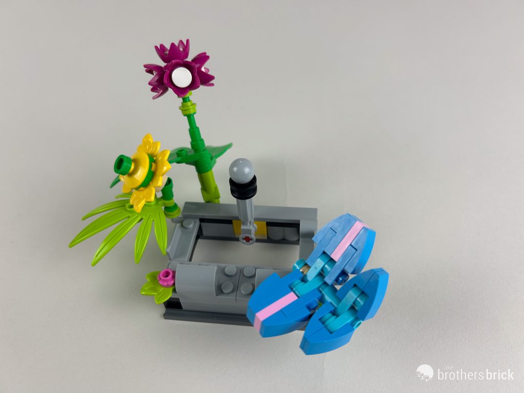 LEGO Creator 3-in-1 31169 Typewriter with Flowers [Review] - The