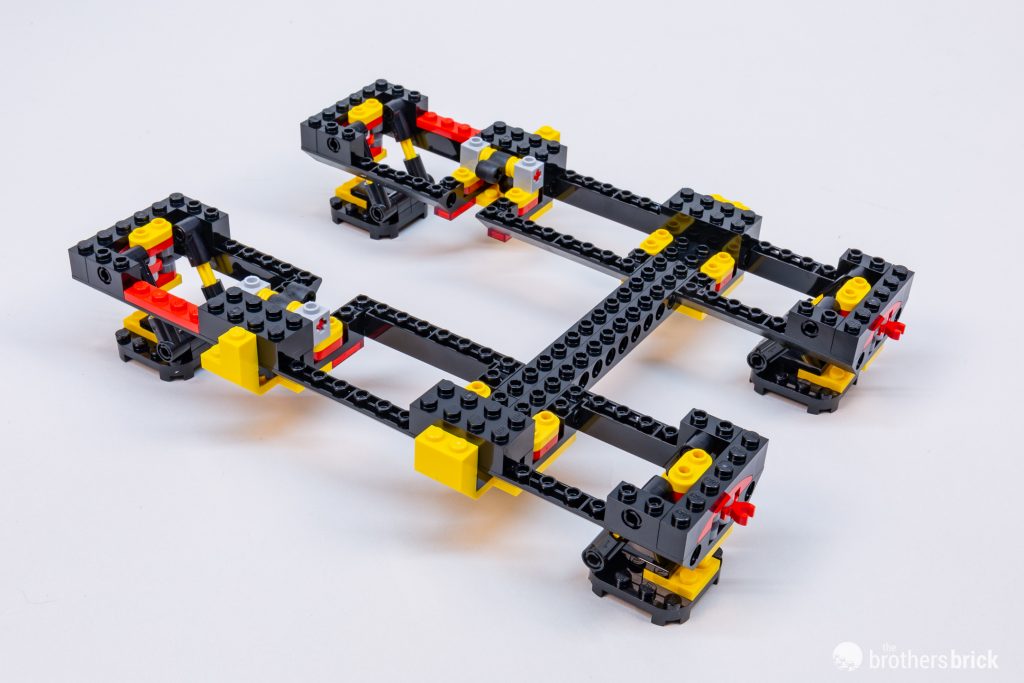 LEGO Icons 10355 Blacktron Renegade: Bringing back the baddies