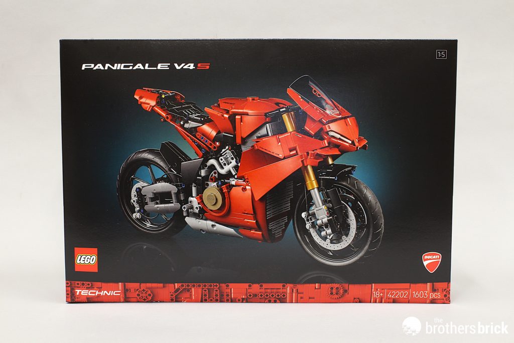 LEGO Technic 42202 Ducati Panigale V4 S Motorcycle - More of the