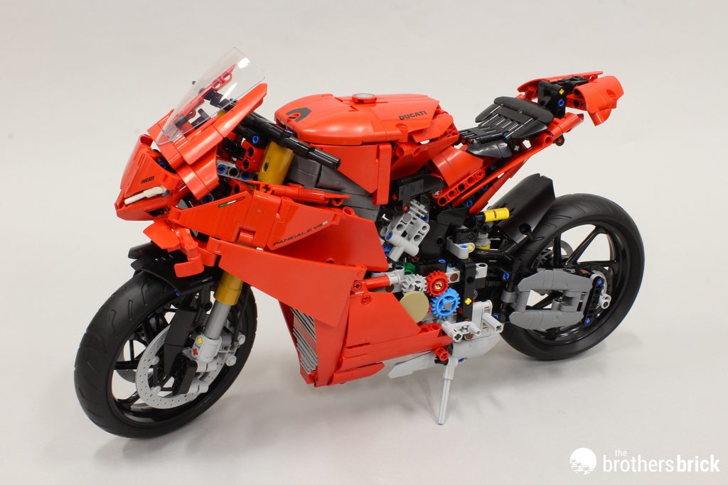 LEGO Technic 42202 Ducati Panigale V4 S Motorcycle - More of the