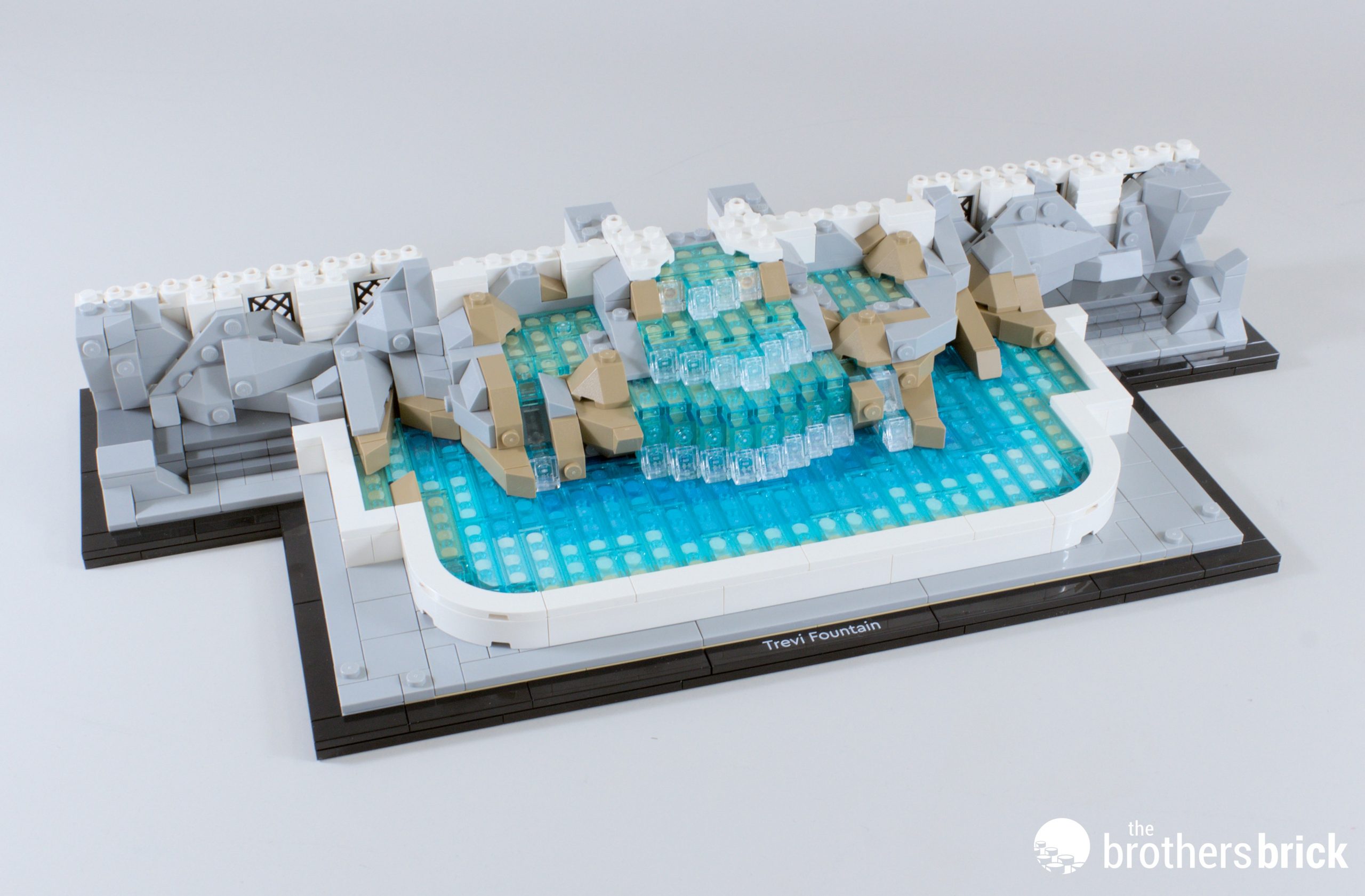 LEGO Architecture 21062 Trevi Fountain: No half (stud) measures
