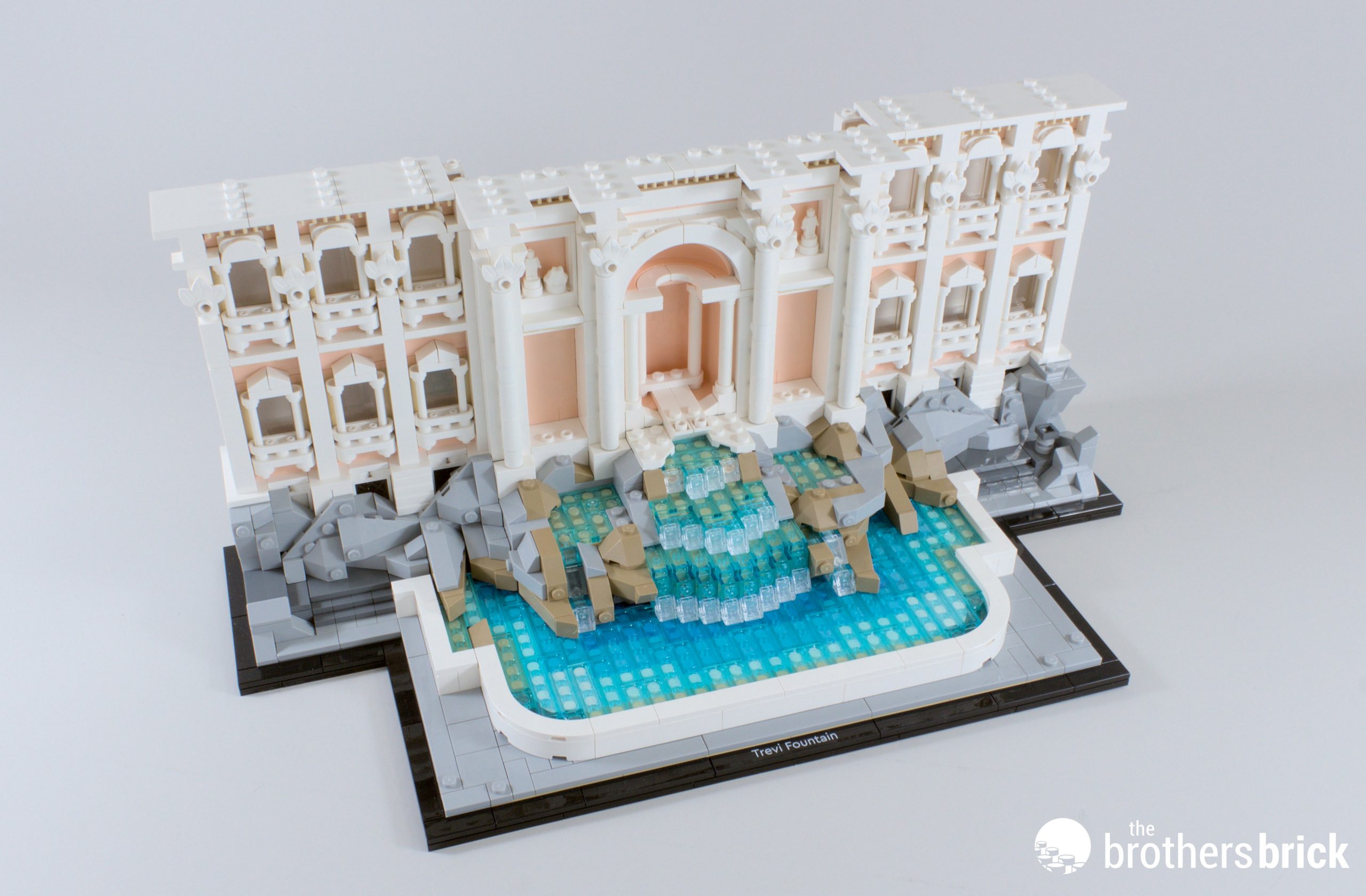 LEGO Architecture 21062 Trevi Fountain: No half (stud) measures