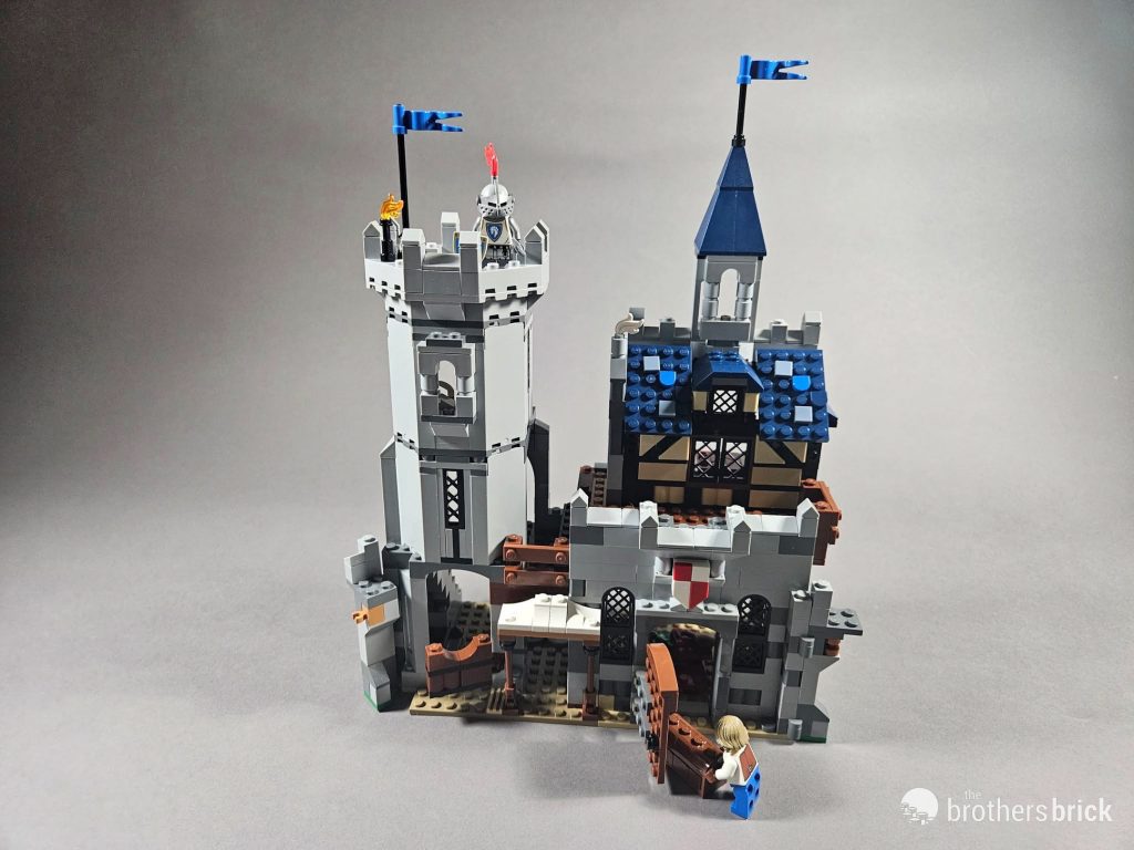LEGO Creator 3-in-1 31168 Medieval Horse Knight Castle: A kingdom