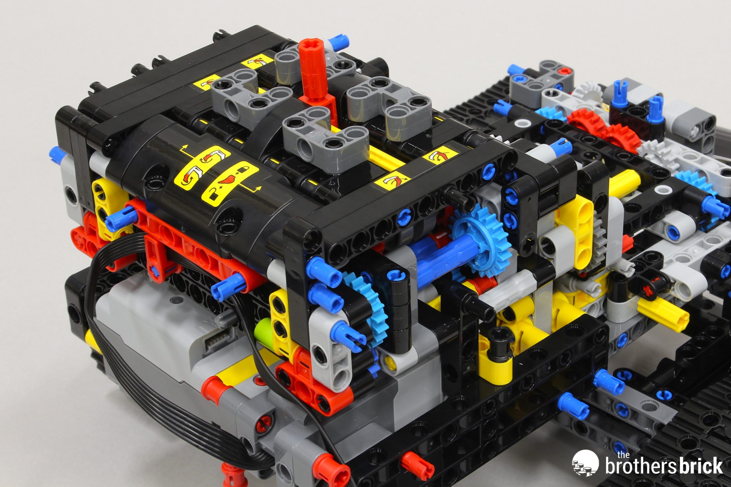 LEGO Technic 42215 Volvo EC500 Hybrid Excavator - TBB Review - (21 ...