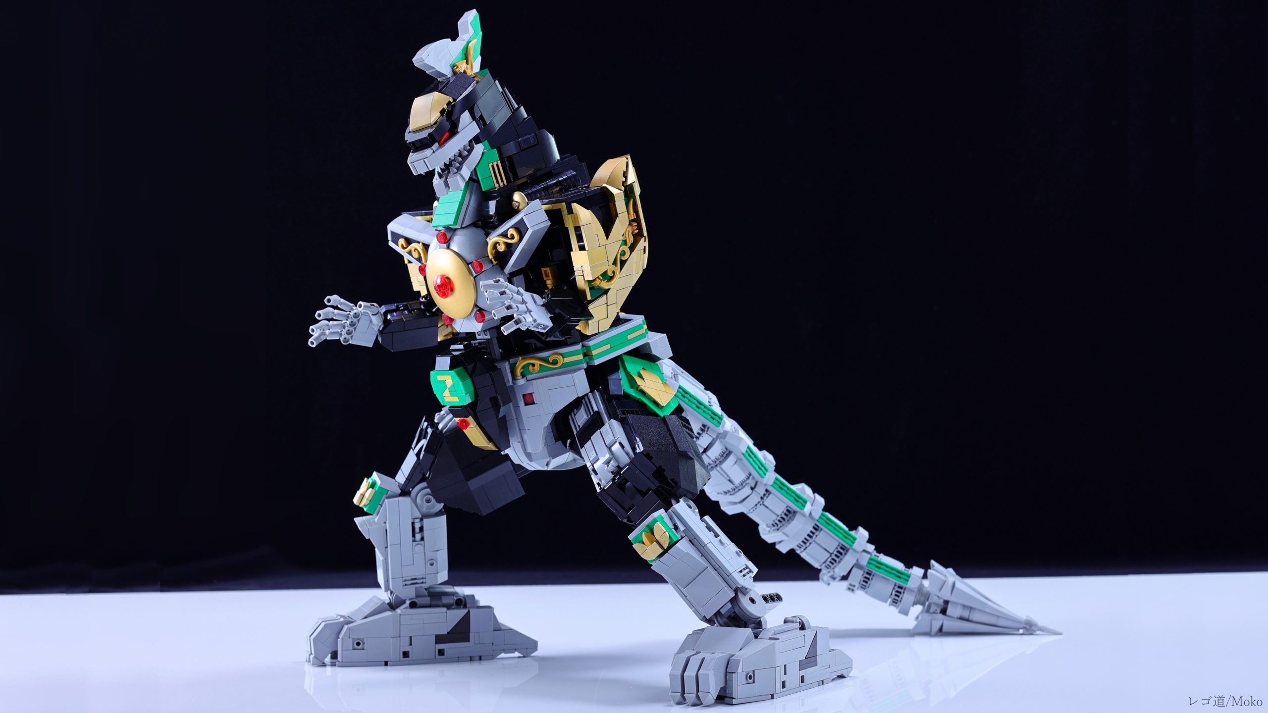 Moko's LEGO Dragonzord merges with Mighty Morphin' Megazord - The