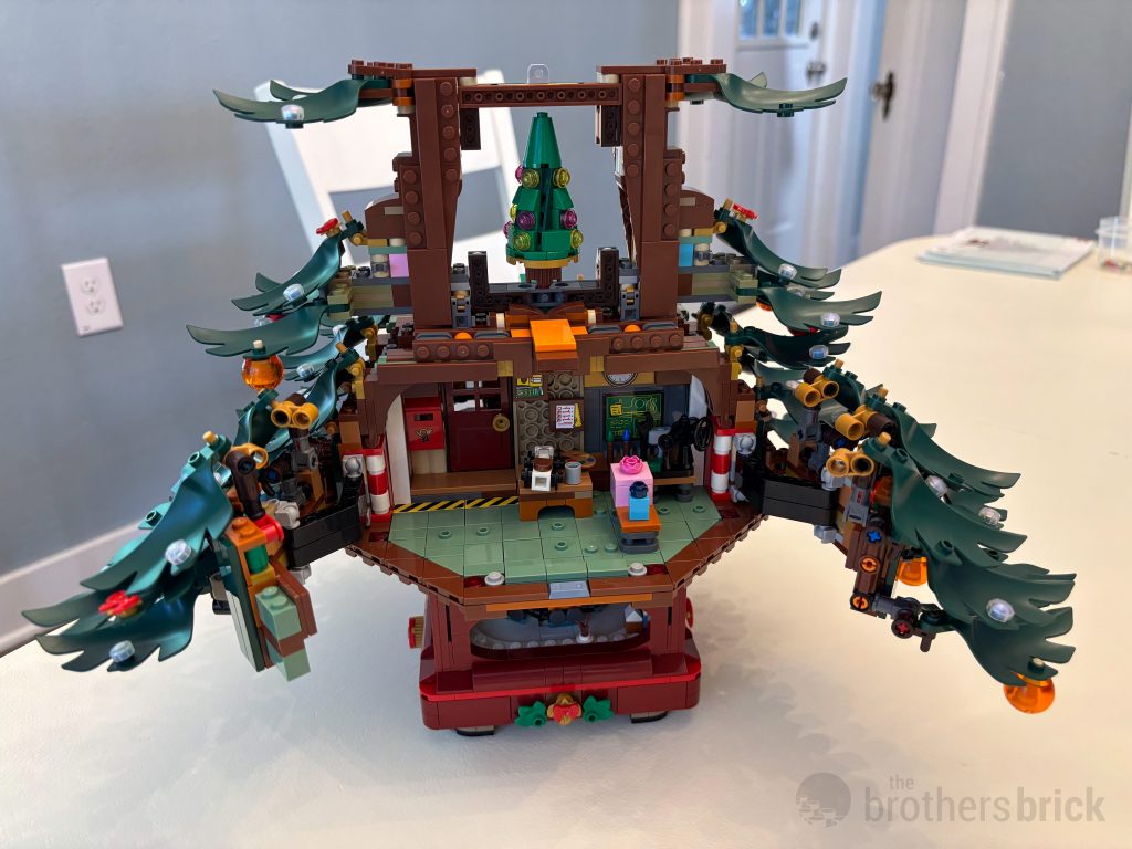 TBB-Review-LEGO-Family-41843-ChristmasTree-XM45T3 (16) - The Brothers ...