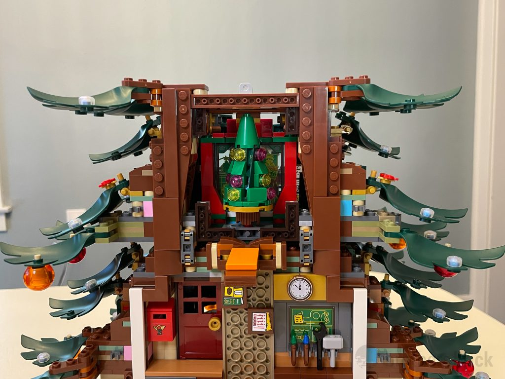TBB-Review-LEGO-Family-41843-ChristmasTree-XM45T3 (36) - The Brothers ...