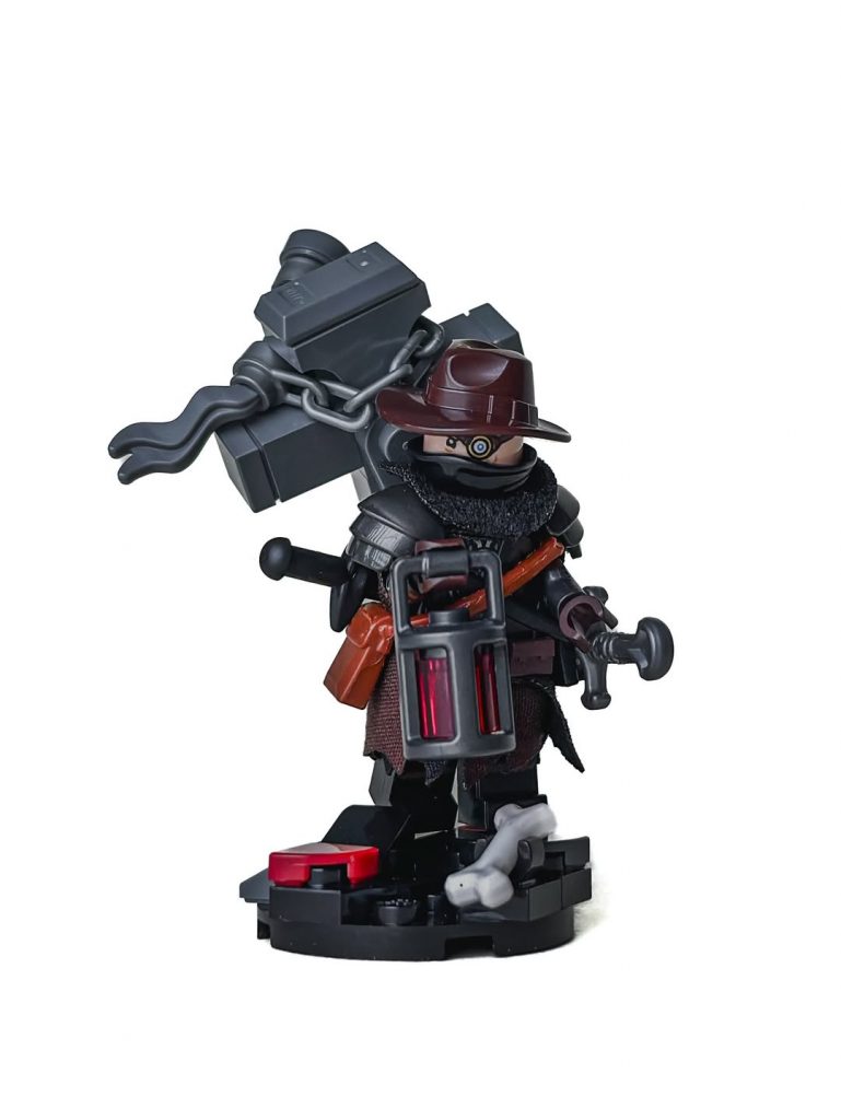 Minifigs of spooky season - the first omen [Minifig Monday] - The ...