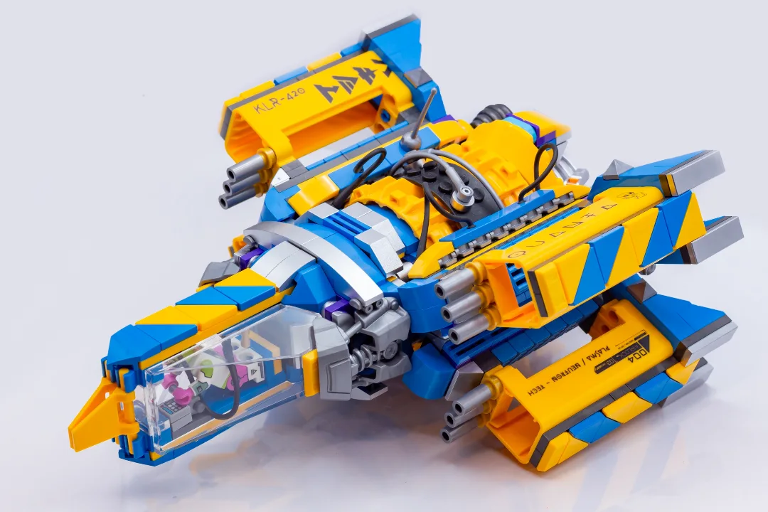 Bricknap's LEGO spacecraft paint a colorful, cyberpunk-cool future