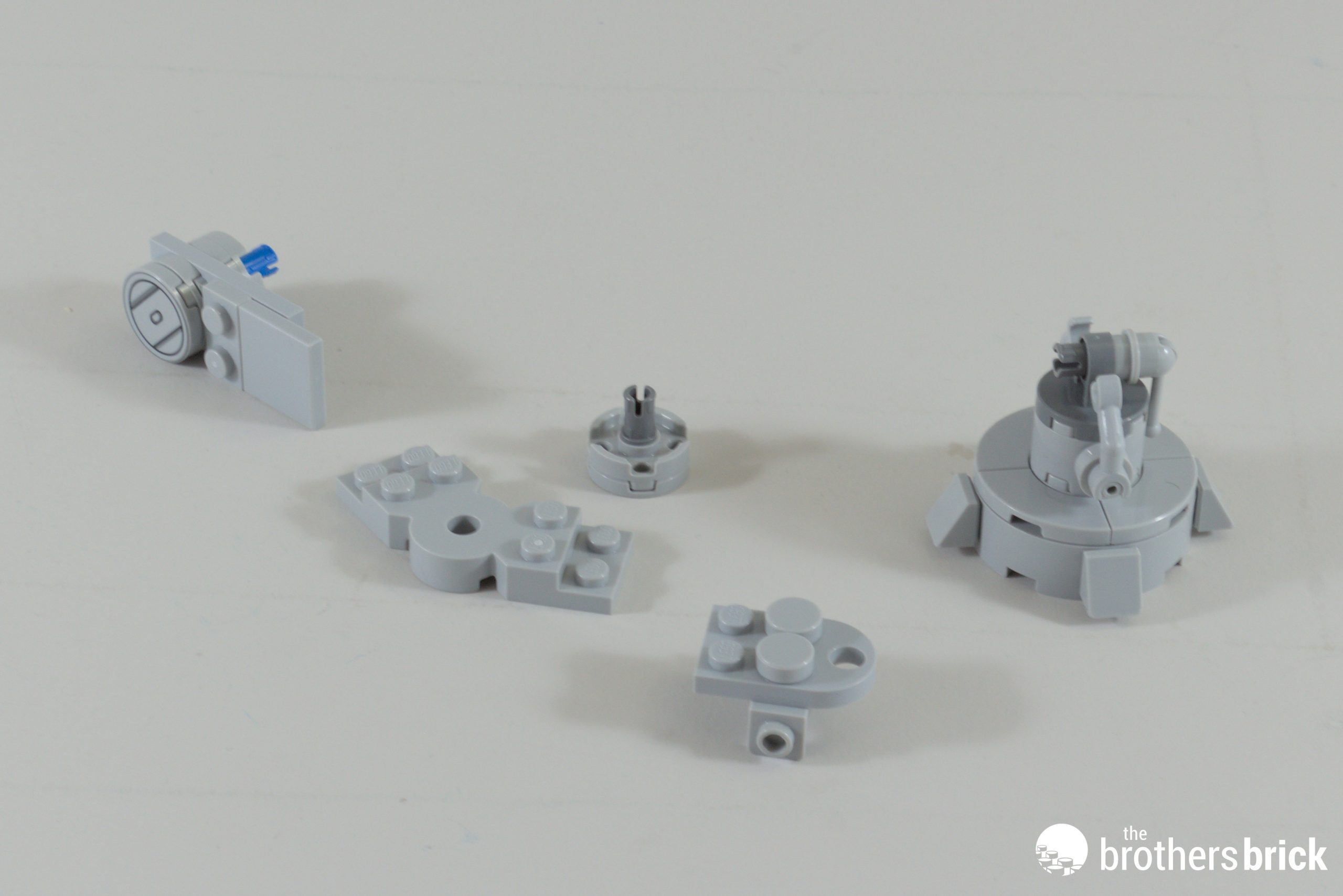 LEGO Star Wars 75440 AT-AT: Super little stomper [Review] - The
