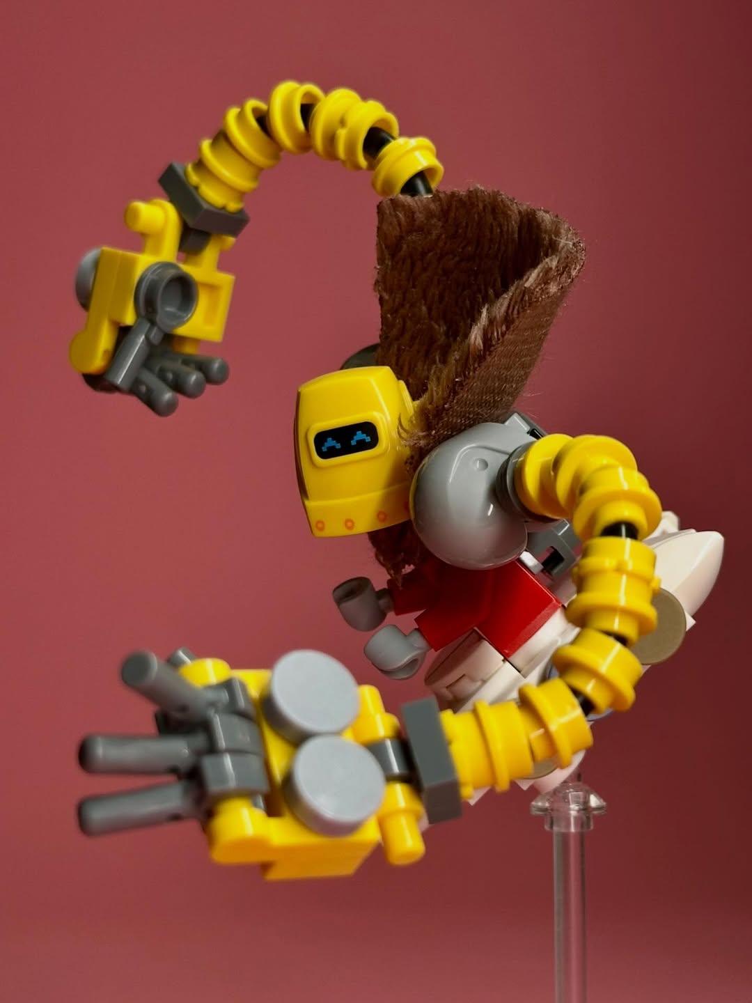 Minifigs go big in this jumbo-sized Minifig Monday - The Brothers
