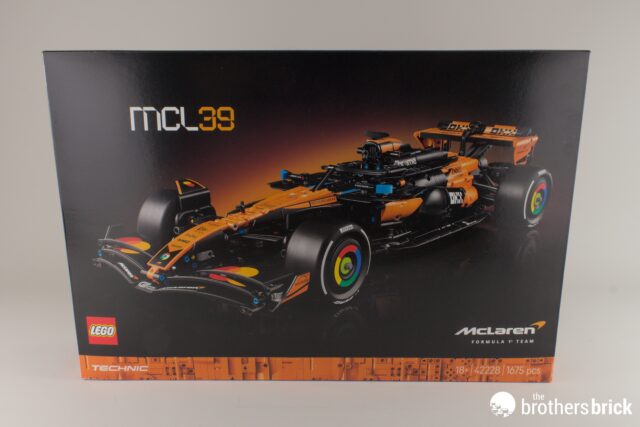 LEGO Technic 42228 McLaren F1 Team MCL38 TBB Review 7285of 0001 640x427