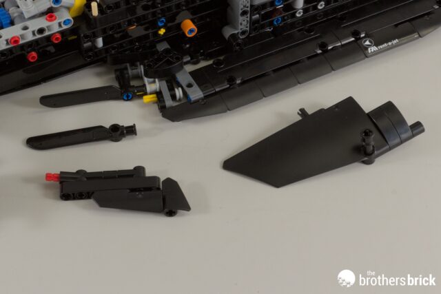 LEGO Technic 42228 McLaren F1 Team MCL38 TBB Review 7285of 0028 640x427