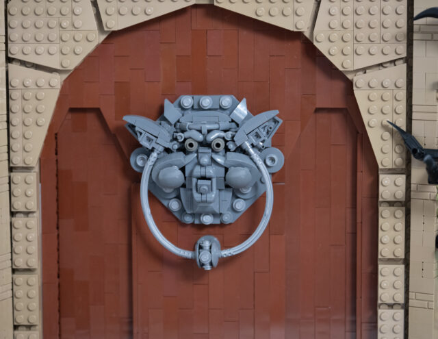 Knocker2 640x495